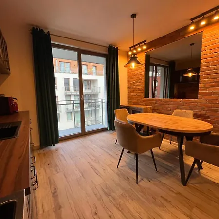 Garnizon Spacious 4-separate With Balcony 2 Bathrooms And 2 Parking Spaces *