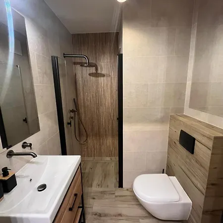 Garnizon Spacious 4-separate With Balcony 2 Bathrooms And 2 Parking Spaces *