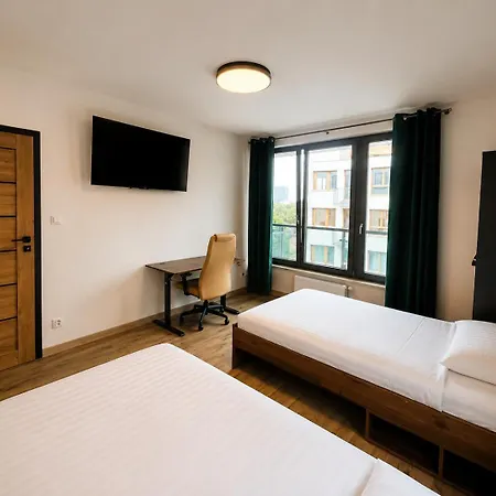 Garnizon Spacious 4-separate With Balcony 2 Bathrooms And 2 Parking Spaces גדנסק