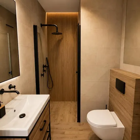 Garnizon Spacious 4-separate With Balcony 2 Bathrooms And 2 Parking Spaces דירה גדנסק
